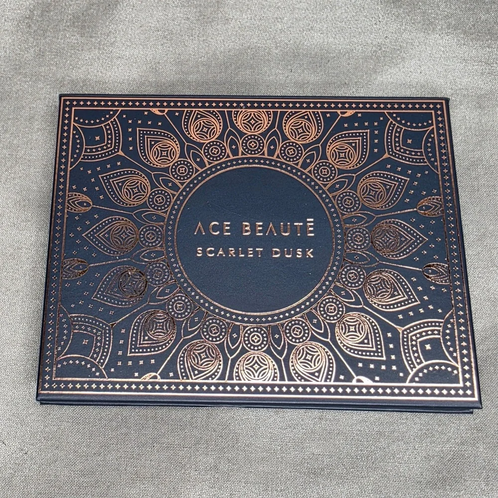 Ace Beaute SCARLET DUSK Eyeshadow Palette 12 Shades 0.55oz NIB‎